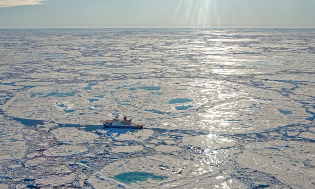 Иллюстрация к новости: Эксперт Института экологии Игорь Семилетов возглавил экспедицию по исследованию газовых гидратов в Арктике